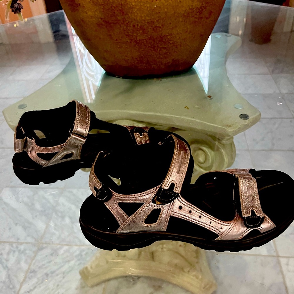 Ecco silver leather sandal